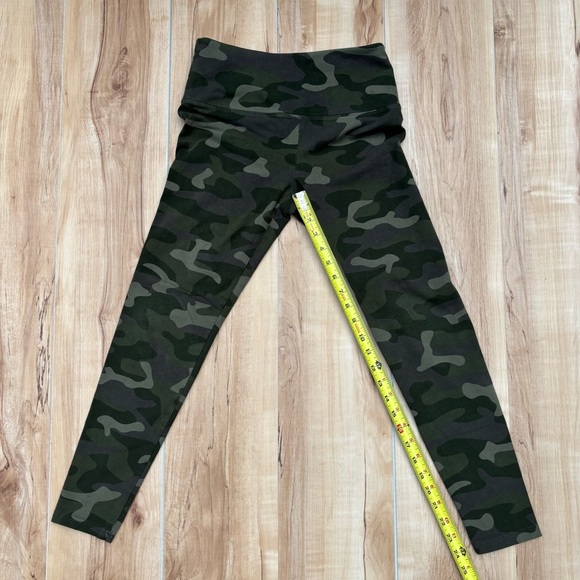 Suave Tummy Control Camo Leggings Size Petite Small - Picture 5 of 6